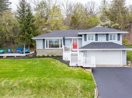 Canandaigua Lake Overlook，位于卡南代瓜的酒店