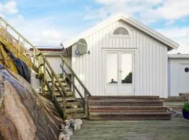 3 person holiday home in Hunnebostrand