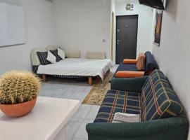 BOMBA Apartman，位于特尔古-塞奎斯的酒店