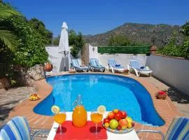 Holiday Home Schönes Landhaus mit Pool- Klimaanlage- Privatsphäre- by Interhome