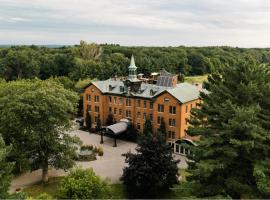 Hotel Montfort，位于Nicolet的酒店