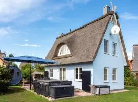Holiday Home Urlaub im Reethaus Delphin mit Whirlpool und Sauna by Interhome