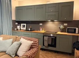 Stylish 1-Bed Apartment Free Parking, Wi-Fi & Netflix