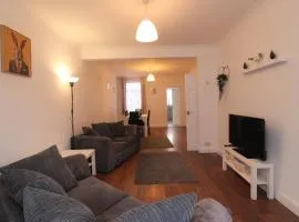 Modern 4 bedroom house in Belvedere