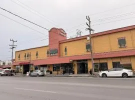 Hotel Mirage Diagonal