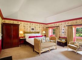 Carton House A Fairmont Managed hotel，位于梅努斯的酒店