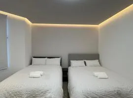 AMD Hotel Wallington SM6