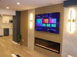 Luxury Brand-New Spacious Apartment in Richmond Hill