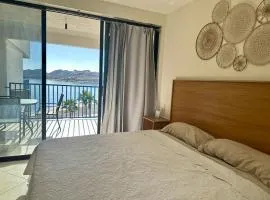 Hermoso condominio frente al mar