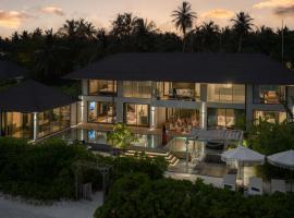 Madifushi Private Island- Free return Domestic transfr for min 5 nights，位于美慕环礁的酒店