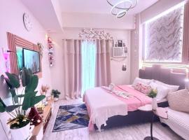 Fyangz Mini Karaoke Condo Staycation，位于Minglanilla的酒店