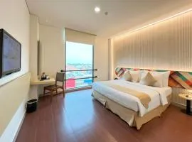 Hotel 88 Embong Malang Tunjungan Surabaya by WH - Breakfast with The Best View on The Highest Floor and Strategic Location in The City Center