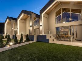 Monte Vista Luxury Villas by Raise，位于帕弗兰尼的酒店