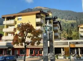 Apartment Rothorn-Center A - 1-OG- Schöpfer by Interhome