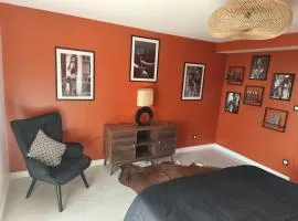 Cocon sensuel - Jaccuzzi et petit déjeuner - Proche Chantilly et Beauvais