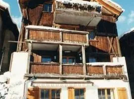 Apartment Curtin Sot 15a by Interhome