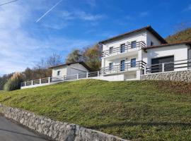 Ferienhaus Vida，位于莫斯特纳索契的酒店