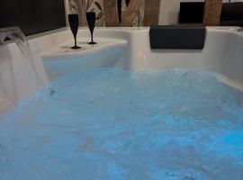 Résidence ARTHUS Thamarys，位于皮埃尔丰的酒店