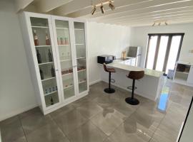 Exclusive Townhouse at The Square，位于伊丽莎白港的酒店