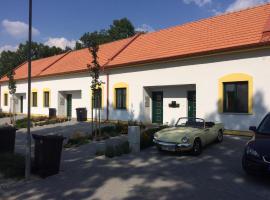 Apartmány Hlohovec，位于赫洛霍韦茨的酒店