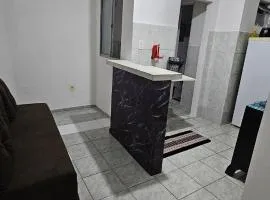 Casa com 1 Quarto e Garage - Alto da Cruz, Camaçari