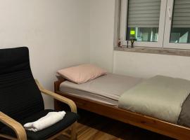 MALÔ - Queluz，位于克卢什的酒店