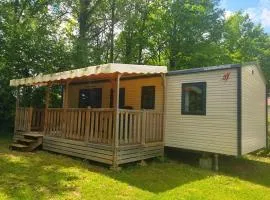 Mobil-home 6 pers. - Terrasse au Camping Saint-Gérons - API-1-52-1317