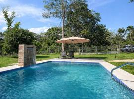 Villa en la naturaleza，位于Sagrejá的酒店