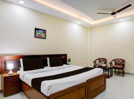 Hotel O Rae Bareli Railway Junction Formerly Nova Resorts & Luxury Farm，位于Rāe Bareli的酒店