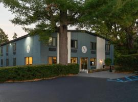 Hotel Vervana, Trademark Collection by Wyndham，位于本宁顿的酒店