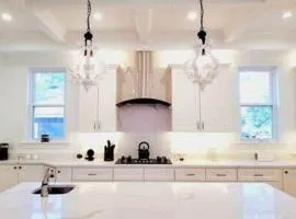 Woodward Grand - Bright New Construction