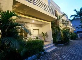 Green House Hotel and Apartments