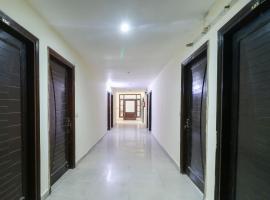 Hotel O by OYO Kamal Palace，位于Yamunānagar的酒店