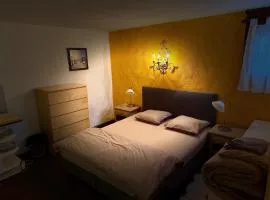 Champfer Garden Apartment