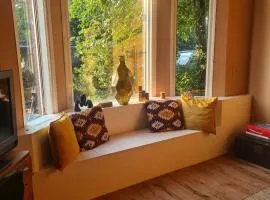 Spacious Eclectic Home Near Sea & Amsterdam