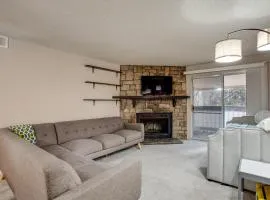 3 Mi to Buckley Convenient Condo in Aurora