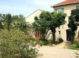 Logis Auberge Du Chateau，位于Margon的酒店
