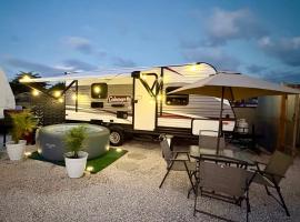 La Gozadera Park RV 1，位于萨利纳斯的酒店