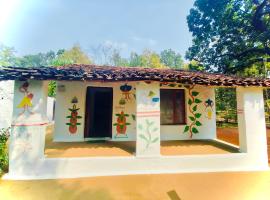 LeafWood homestay，位于Chhatarpur的酒店