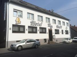 Dolfi Hotel & Restaurant，位于Sulzbach的酒店