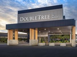 DoubleTree by Hilton Manhattan, KS，位于曼哈顿的酒店