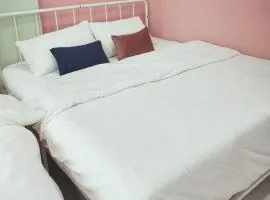 บ้านยาย pool Villa