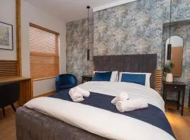 Amber Serviced Room 14 - Self Check-In Accommodation