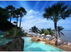 鹰角海滩潜水度假酒店，位于马比尼的度假村