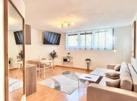 Flower House - Souterrain with Garden