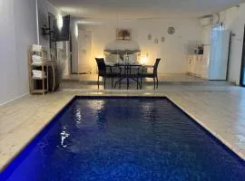 לקשורי סוויט - Luxury suite