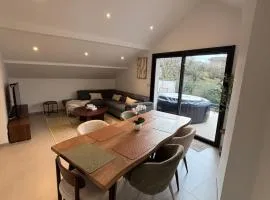 Aix-les-Bains T3 haut standing écrin de calme avec jacuzzi en supplément