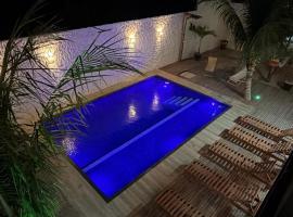 Kairos Beach Hotel，位于卡莫辛的酒店