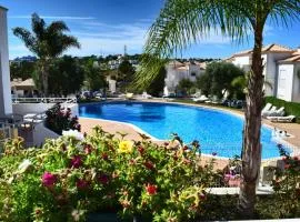 Villa Algarve- Townhouse in Farm Village, Albufeira