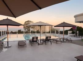 Aston Hotel Pattaya，位于芭堤雅市中心的酒店